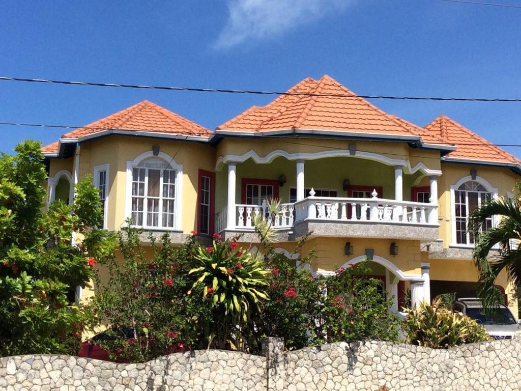 Jamaica Dream Gateway Richmond Exterior foto